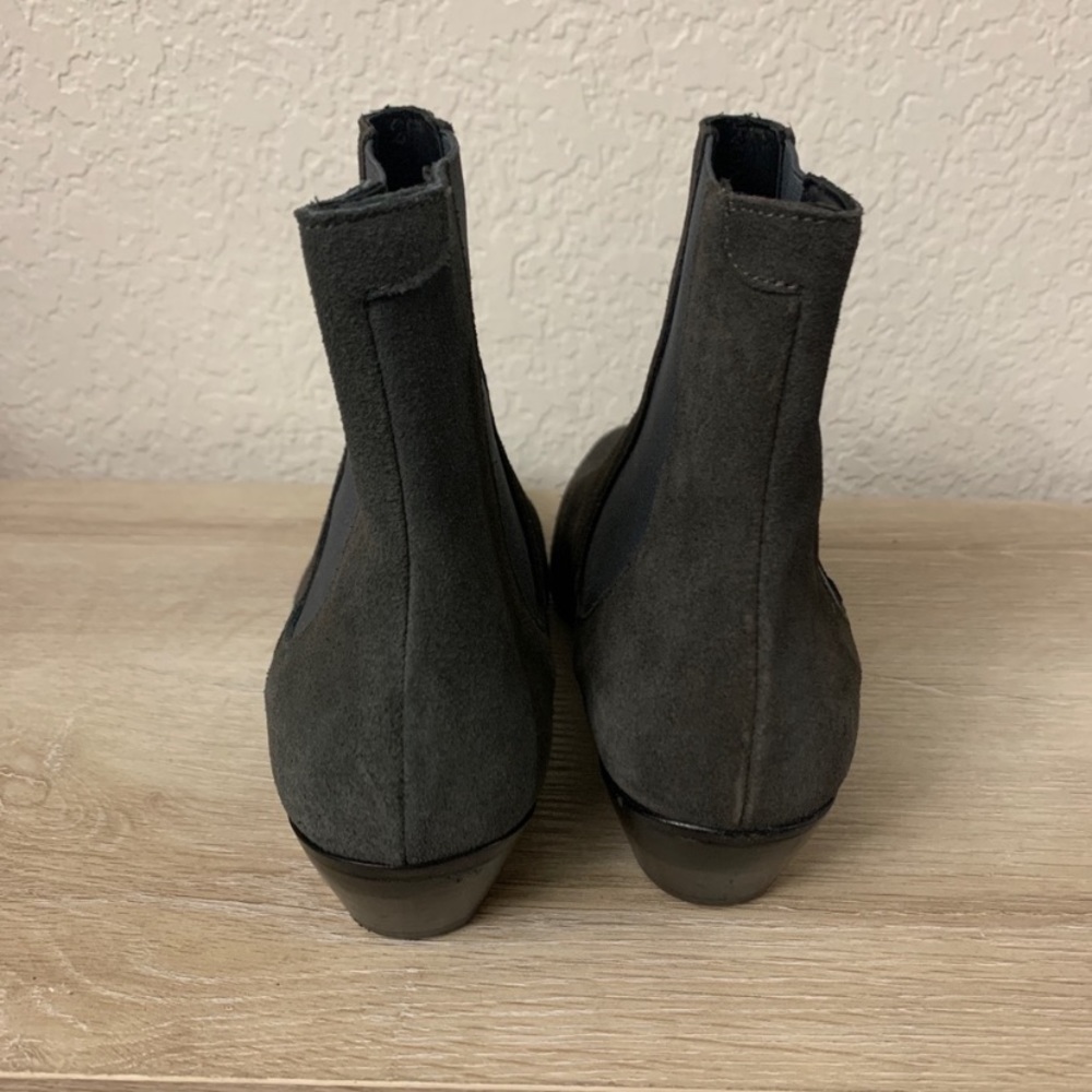 Woman by Common Projects Ankle Booties - Picture 5 of 6